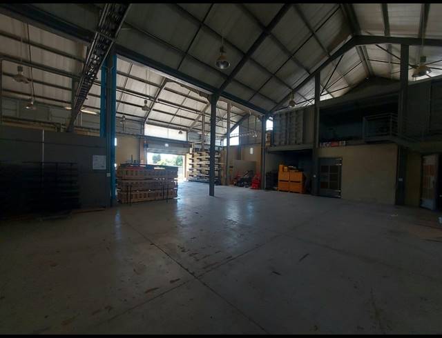 3,225M² INDUSTRIAL YARD FOR SALE IN KIRKNEY